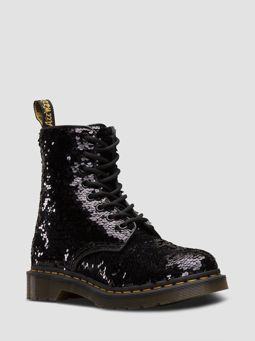 Dr. Marten 🖤